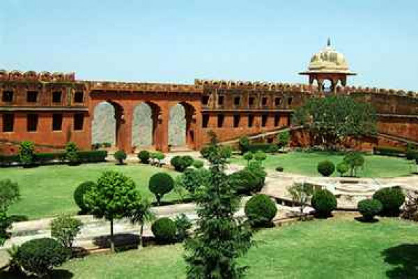 Jaigarh Fort