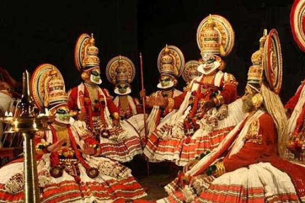 2-day Cultural Kochi Tour with Kathakali