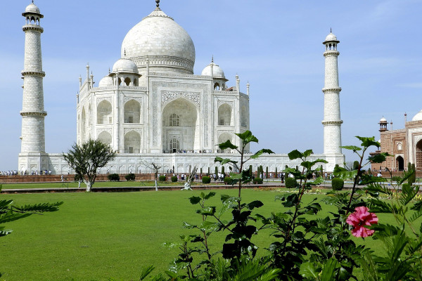 2-Day Private Exploration of Agra and Delhi with Hotel & Private Transfers