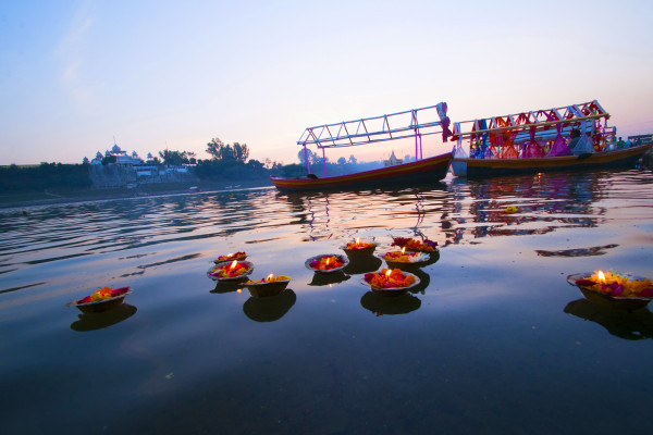 3 Days 2 Nights Private Varanasi Tour with Ganga Aarti and Sarnath Trip