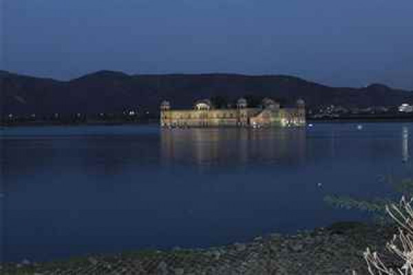 Evening Jaipur And Jal Mahal Tour With Dinner