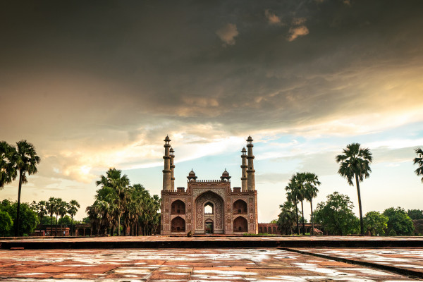 Day Trip To Taj Mahal